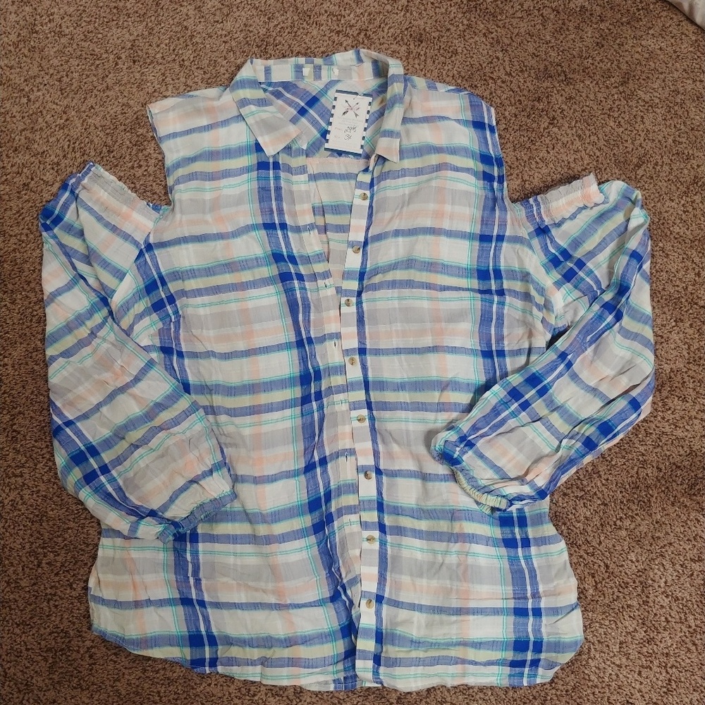 Cold Shoulder Button-Up